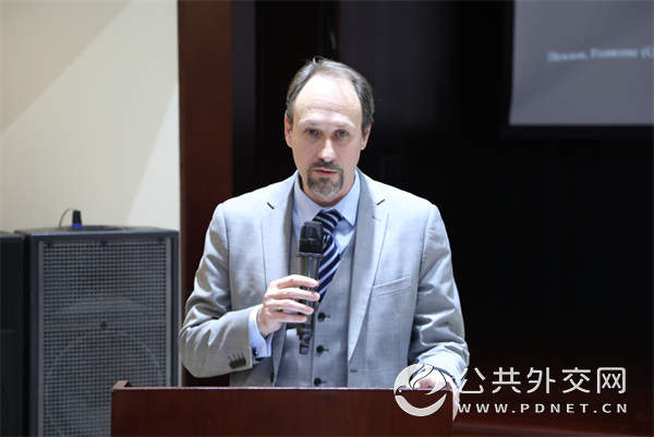 1638537818418614.png 2.png