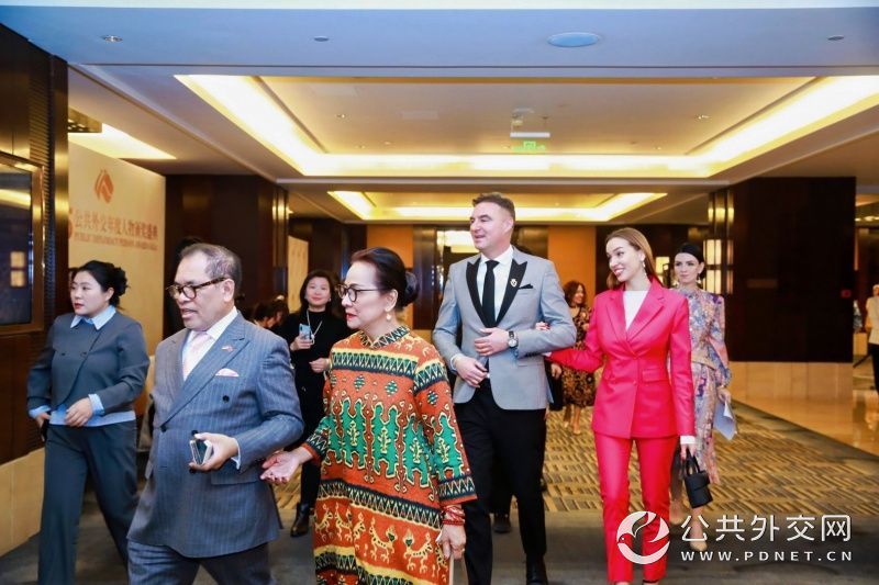 1765732135435160.jpg IMG_3798-opq4206460774.jpg